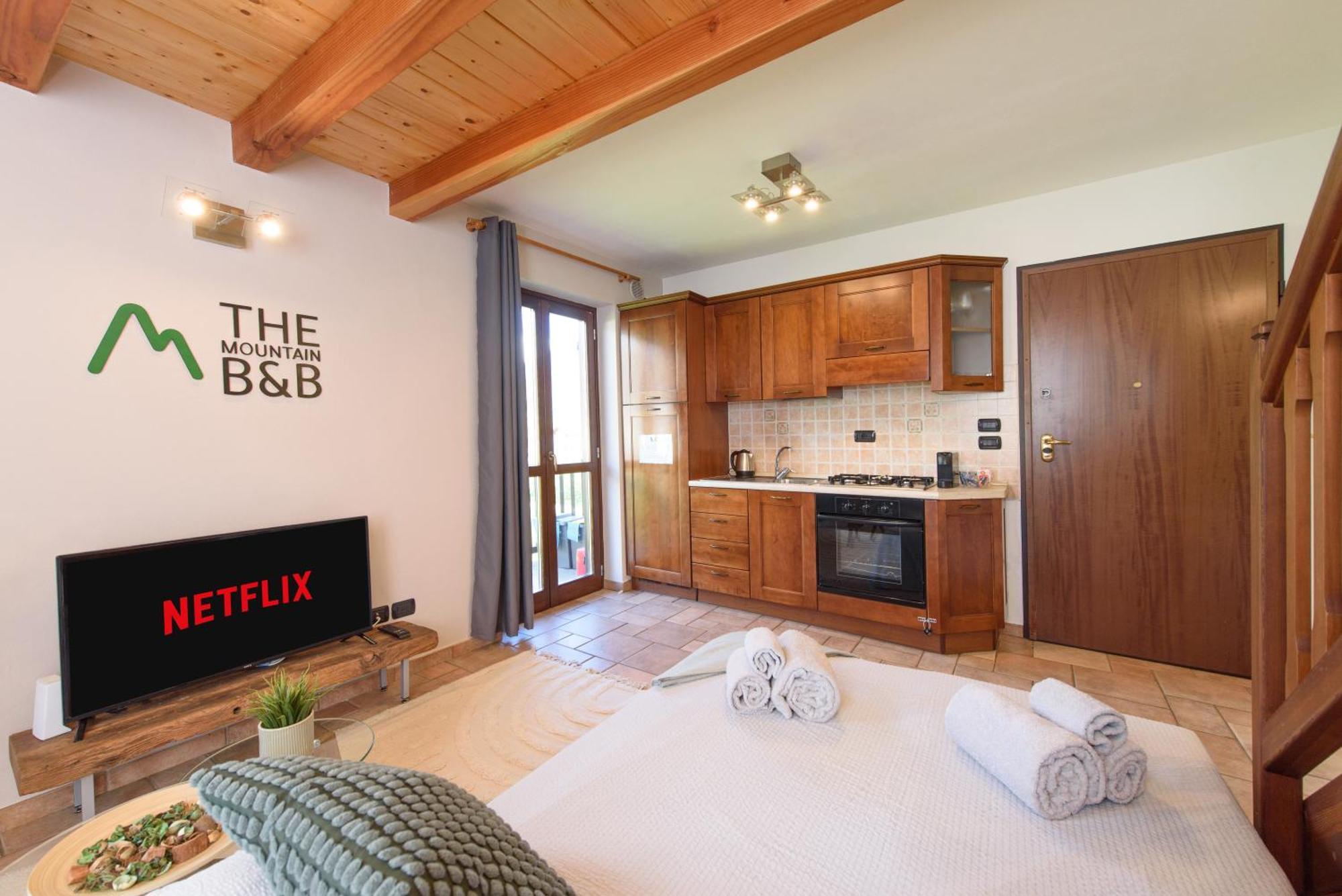 "The Mountain B&B" - Ski, Mtb & Beautiful View - Private Parking Aosta Exterior photo